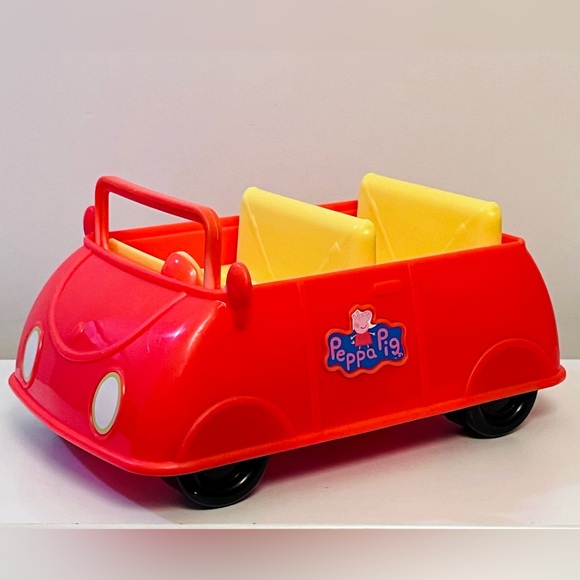 Peppa Pig’s Deluxe Toy Set - Picture 16 of 16